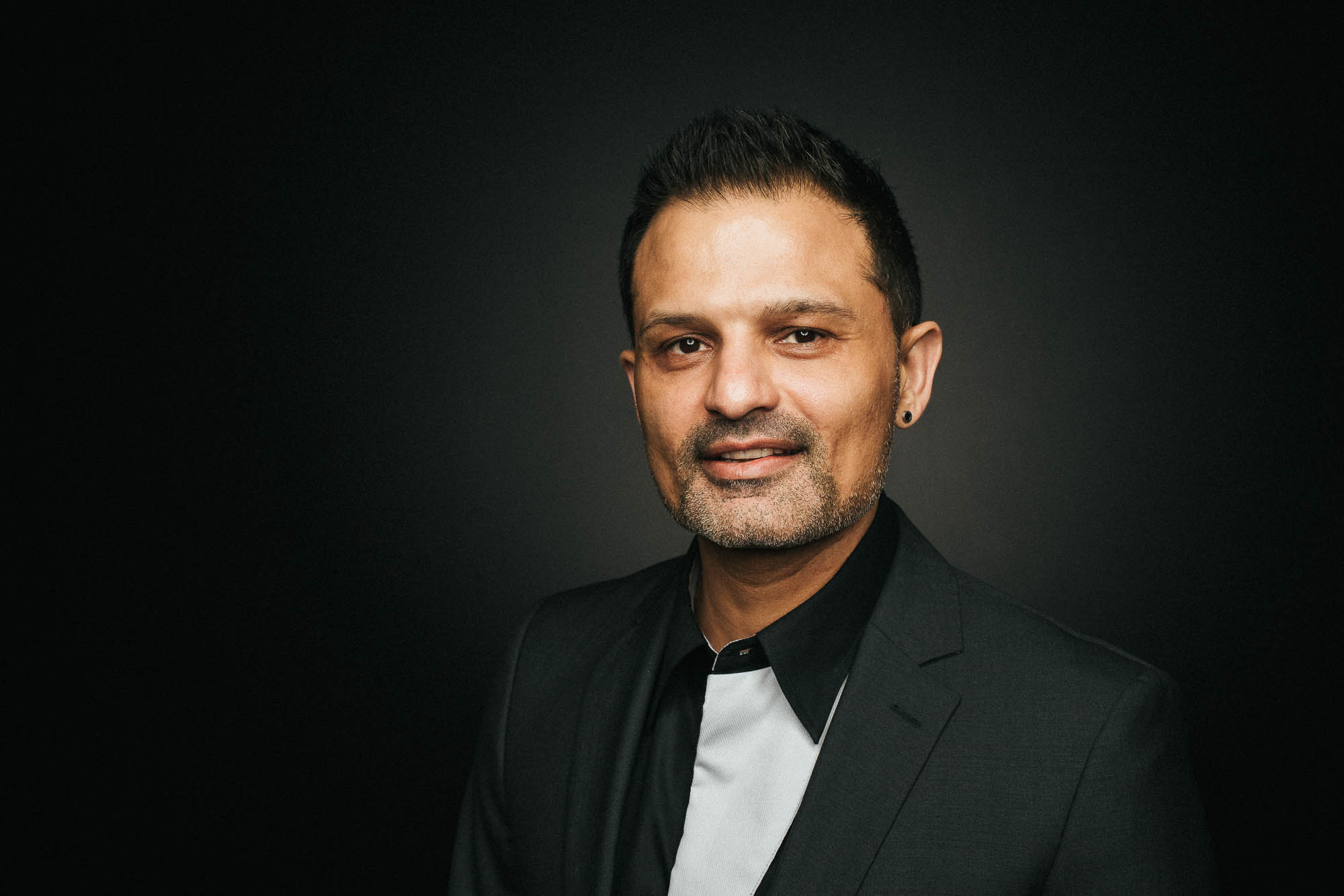 Export x3 Headshot  06097 Dez 01 2019 Headshot  Miro Nicole Nadine 3